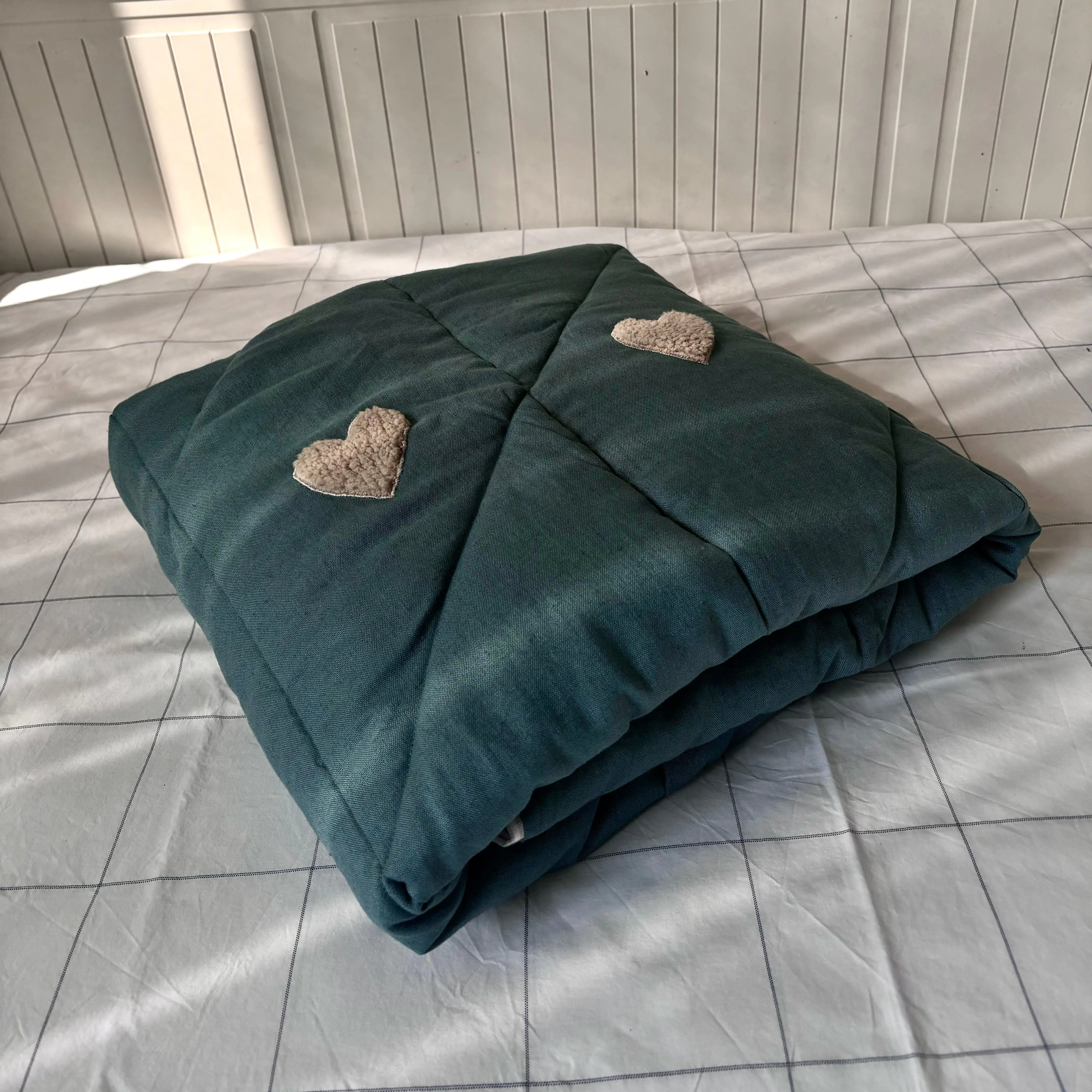 PoochMate Green Linen Little Hearts Dog Blanket