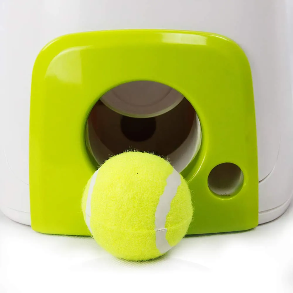 Tennis Ball Throwing and Rewarding Machine
