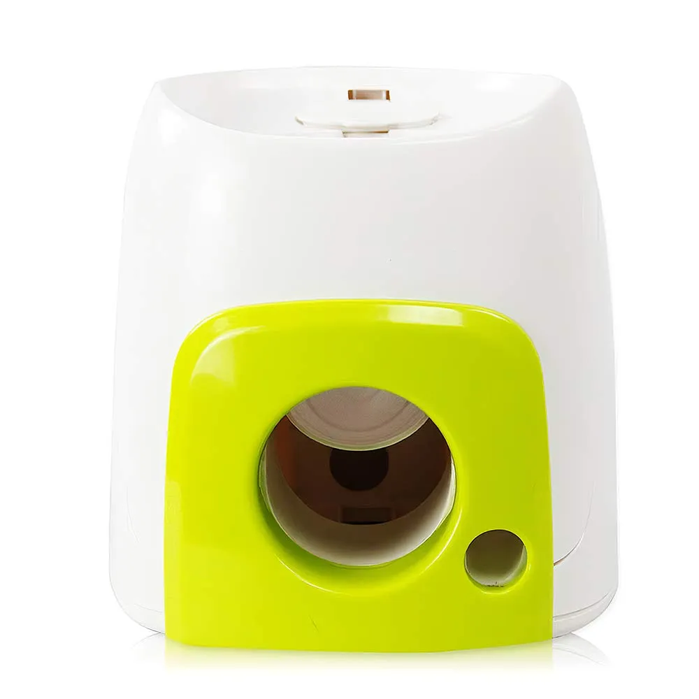 Tennis Ball Throwing and Rewarding Machine